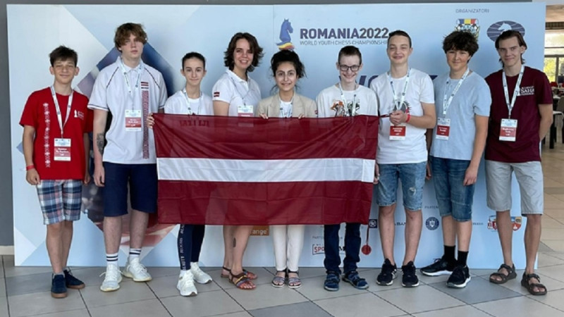 Pēc divu gadu pārtraukuma Latvijas jaunie šahisti startē pasaules čempionātā