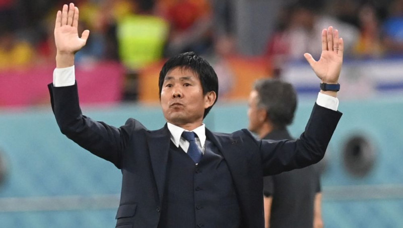 Morijasu turpinās darbu ar Japānas futbola izlasi