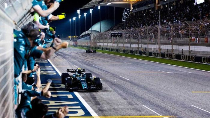Alonso: "Man šosezon ir otrā ātrākā mašīna"