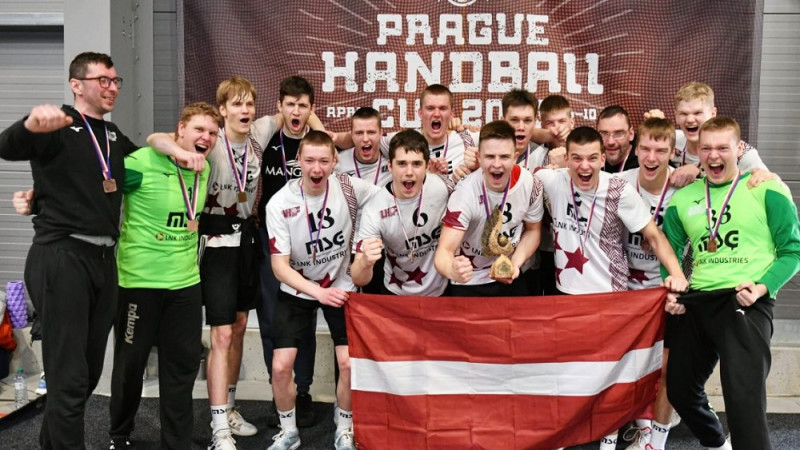 Murjāņu ģimnāzijas U19 handbolisti "Prāgas kausā" iegūst bronzu