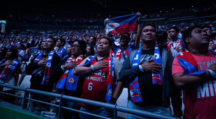 A grupa: Filipīnās apmeklētības rekords un Dominikānas uzvara, Itālija salauž Angolu
