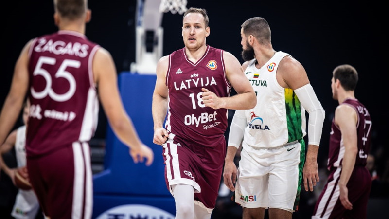 Kādas atzīmes pienākas Latvijas basketbolistiem par Baltijas derbiju?