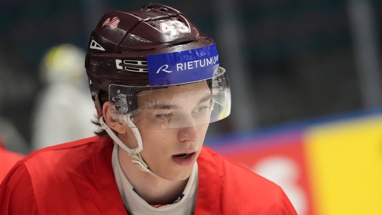 Ravinskis kļūst par 11. aktīvo latviešu hokejistu ar NHL līgumu