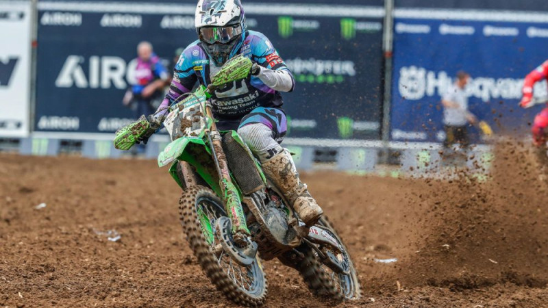 Jonass Francijas MXGP posmā cīnās otrajā desmitniekā, Fevram uzvara