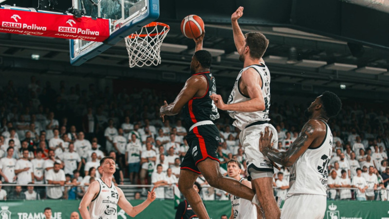 Siliņa "Legia" iedvesmojas no "Pacers" un panāk finālsērijas septīto kauju