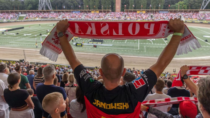 FIM pasaules spīdveja čempionāts iebrauc finiša taisnē