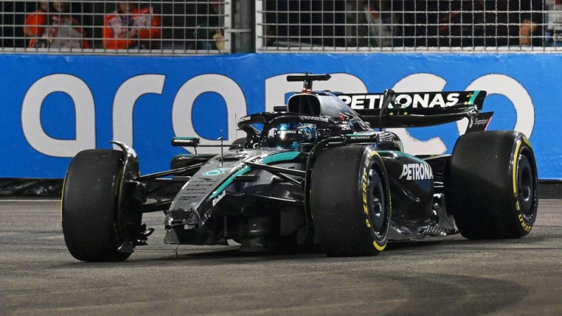 "Ferrari" saņem naudas sodu, Rasels nespēj izskaidrot avārijas iemeslu