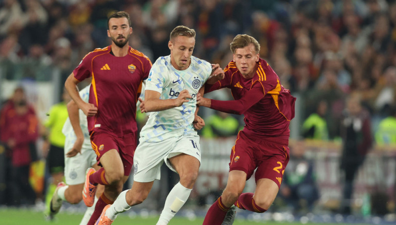 Zommers palīdz "Inter" pārspēt romiešus, "Torino" dramatiskā uzvara pret čempioni