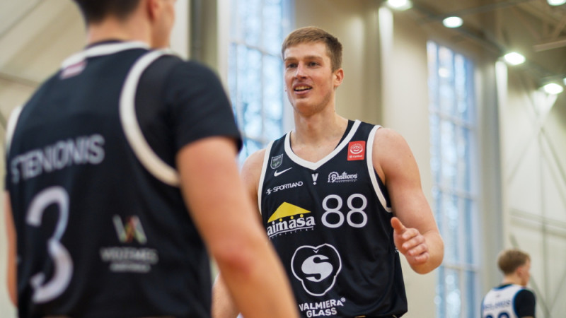 Pirms nedēļas Islandes kausu ieguvušie Reikjavīkas latvieši palīdz turpināt uzvarēt