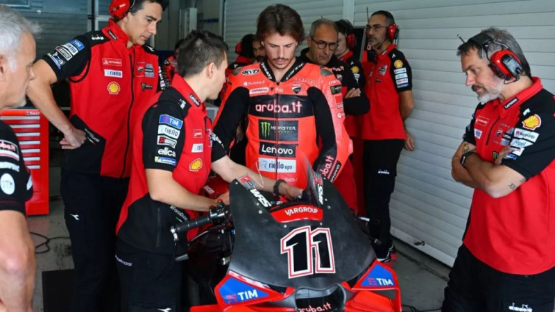 Banjaja uz pēdējiem diviem "MotoGP" posmiem tiek pie jauna komandas biedra