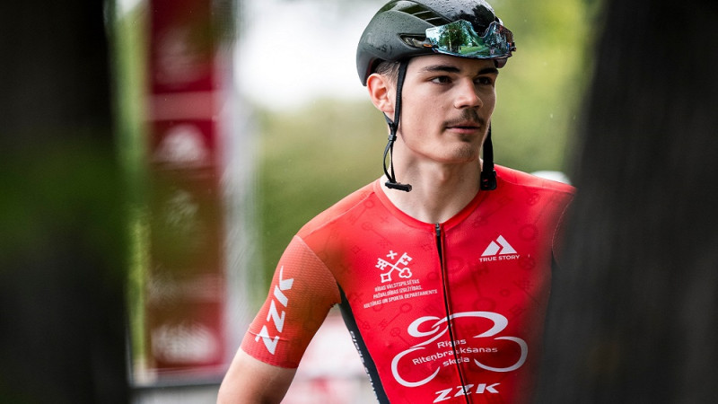 Latvijas čempions kritērijā Logins otro junioru gadu pavadīs Ungārijas komandā