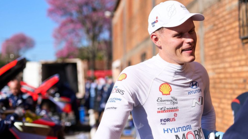 "Toyota" vadītājs noliedz, ka būtu veicis sarunas ar Tanaku