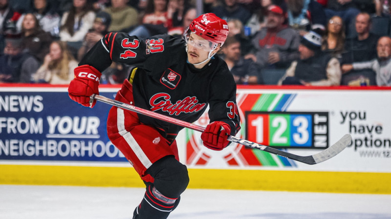 Tralmaks no ūsiņām - pa stabu un iekšā