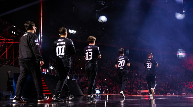 "YEKINDAR" un "Furia" apspēlē "Spirit" un spēlēs lielajā finālā