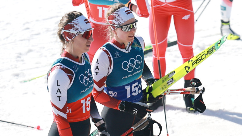 Auziņa un Eiduka izcīna 13. vietu komandu sprinta finālā, Klēbo iegūst desmito zeltu