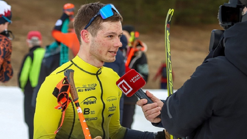 Kaparkalējs raksta vēsturi un kļūst par pirmo latvieti pusfinālā PČ U23 sprintā vīriešiem