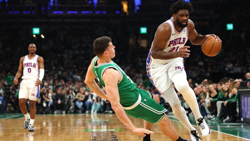 Embīds pēc vēsturiskā panākuma aicina “76ers” fanus nepārdot biļetes “Knicks” līdzjutējiem