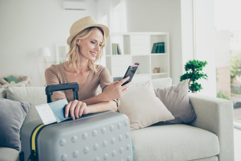 Cik patiesībā maksā mobilais internets ārzemēs un kā eSIM palīdz ietaupīt?