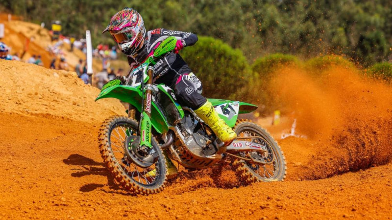 Jonass trešais MXGP kvalifikācijas sacensībās, Reišuļi uzreiz aiz "Top 3"