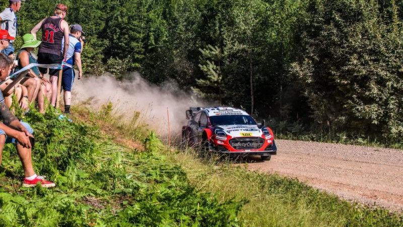 Seska un Franča ekipāža ''Rally Estonia'' finišē divarpus minūtes aiz uzvarētāja