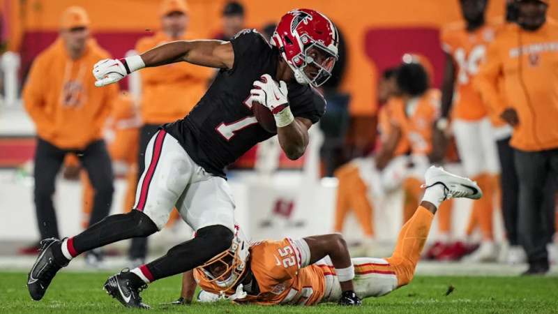 "Falcons" padara Robinsonu par NFL vislabāk atalgoto pussargu