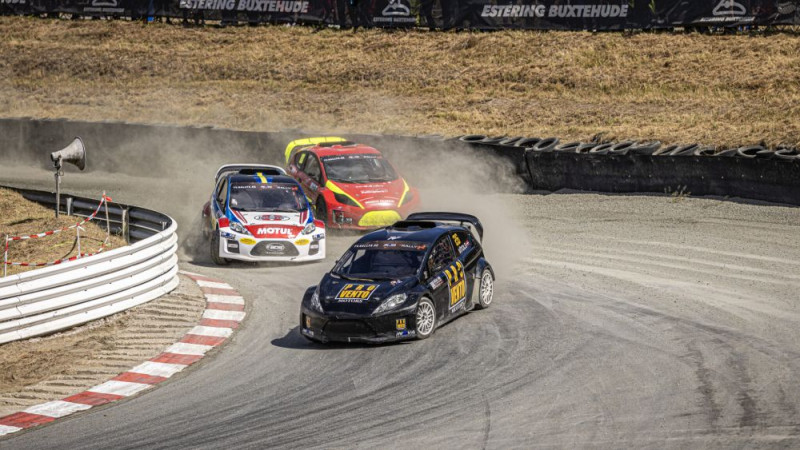 Roberts Vītols noslēdz "RallyX" sezonu ar uzvaru Vācijā, "RallyX South" titulu un lielo FC2 balvu